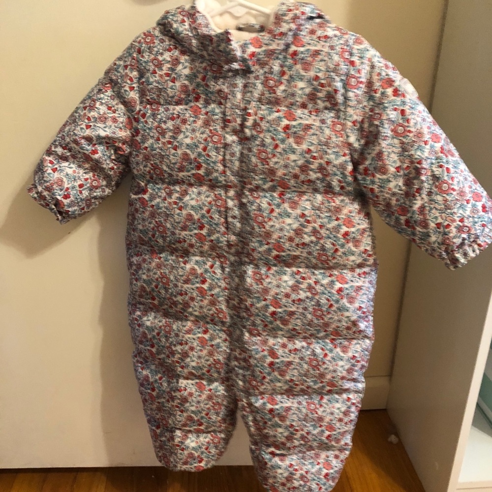 Baby gap snow suit with gloves and booties